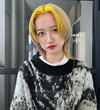 ミディアム カラー 原田 朱里のヘアスタイル