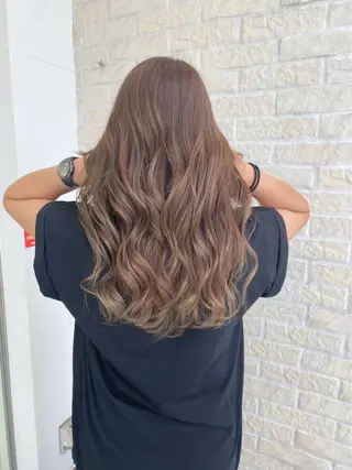 ロング カラー 🥀ダブルカラー/ 艶カラー🥀ユイキのヘアスタイル