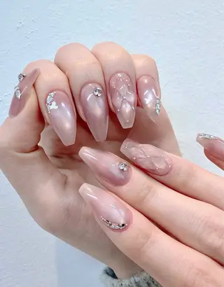 ネイル Lyna 池袋のネイルデザイン