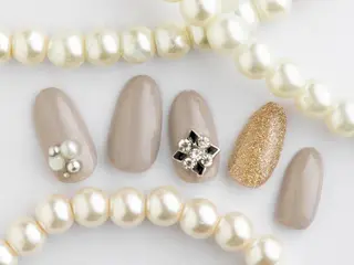 ネイル Tiary Nail Fのネイルデザイン