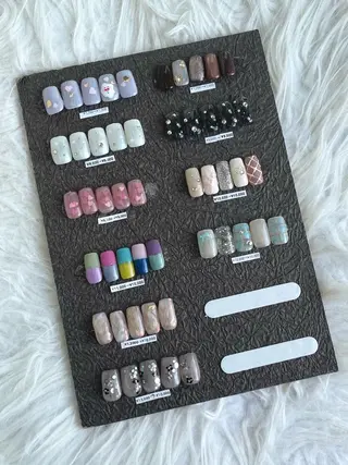 ネイル S LOUNGE NAIL所属・パーツたくさん🍓 SUMIのネイルデザイン