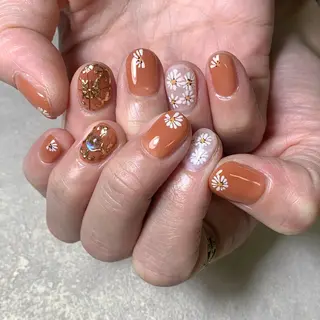 ネイル atelier　FIORITURA所属・FIORITURA aiのネイルデザイン