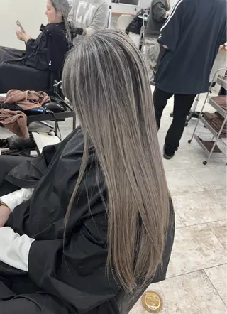 ロング カラー ROBIN所属・指名数No.1 /NAOYAのヘアスタイル