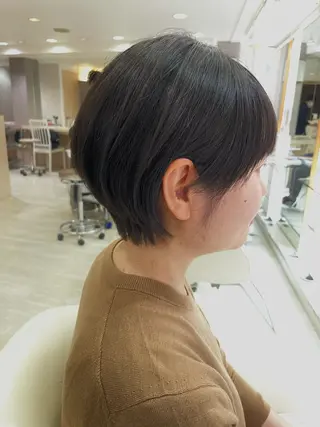 ショート カラー チーフデザイナー 西川凌史のヘアスタイル