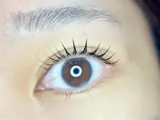 マツエク・マツパ eyelash&eyebrow salon rimieux所属・畑 リナ 上北沢のマツエク・マツパデザイン