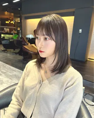 ミディアム レスピア銀座中央通り店所属・酸性ストレート/ 透明感カラー/中村利のヘアスタイル