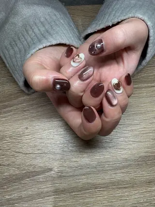 ネイル アンリッシュ新宿店 kousakaのネイルデザイン