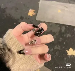 ネイル THE ONE栄店所属・Theone栄店 川原のネイルデザイン