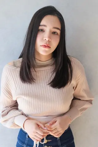 ミディアム 若山 敦のヘアスタイル