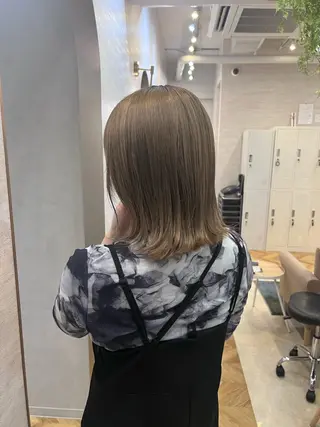 セミロング "今"だけでない美髪 KOTOMIのヘアスタイル