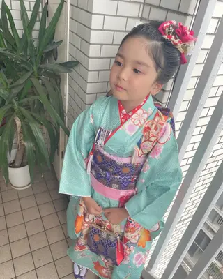 ヘアアレンジ キッズ PLUS縁所属・ヘアメイク10年から 美容師💄Anriのヘアスタイル