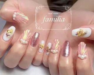ネイル -nailroom- familiaのネイルデザイン
