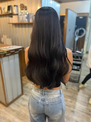 カラー G.O.A.T hair所属・Karen ✂︎GOAThairのヘアスタイル