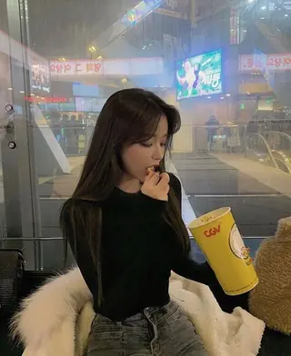 ロング カラー 莉乃/縮毛矯正/髪質 改善/艶カラーのヘアスタイル