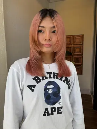 ミディアム 角田 桃香のヘアスタイル