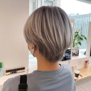 ショート カラー JILBLAN京都 ショート/ハイライトのヘアスタイル