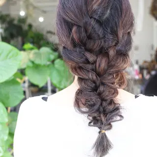 ロング カラー ヘアアレンジ Mariana/ 鶴原-ハイライトのヘアスタイル