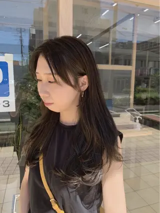 ロング 髪質改善×艶カラー Haruのヘアスタイル
