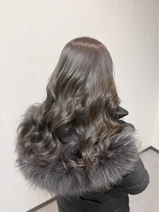 セミロング カラー 京橋🫧七菜 /艶カラー/髪質改善のヘアスタイル