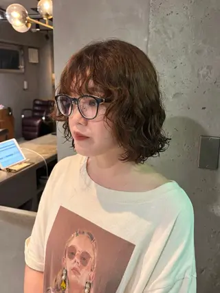 ミディアム パーマ 岩間 ゆいこのヘアスタイル