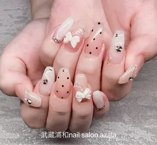 ネイル R inのネイルデザイン