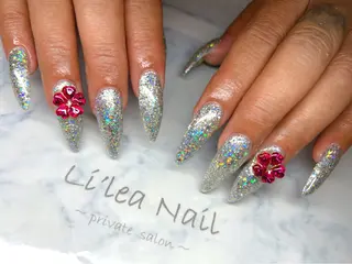 ネイル Li'leaNail AINAのネイルデザイン