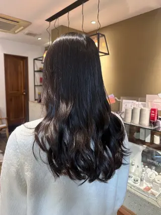 ロング YUI/レイヤー/ ハッシュカットのヘアスタイル