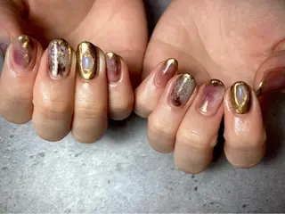 ショート カラー ネイル マツエク・マツパ illum hicariのネイルデザイン