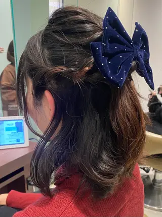ミディアム フルカワ ノゾミのヘアスタイル