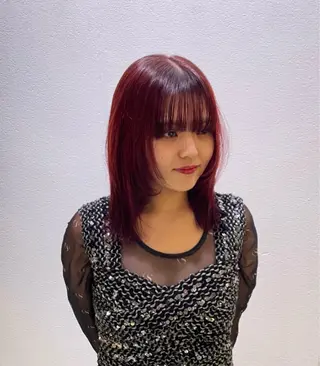 ミディアム ひなの/透明感 カラー/レイヤーのヘアスタイル