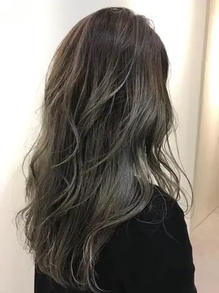 ロング カラー ri saのヘアスタイル