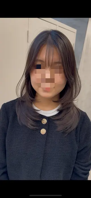 ミディアム レイヤーカット 小林優のヘアスタイル