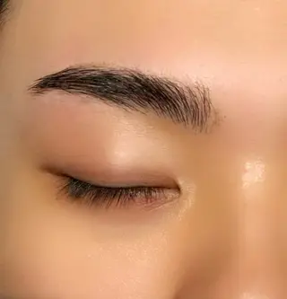 メンズ アイブロウ LUXBE NAIL&EYELASH所属・スパ/もみほぐし まつパ/岡の眉毛・アイブロウイメージ