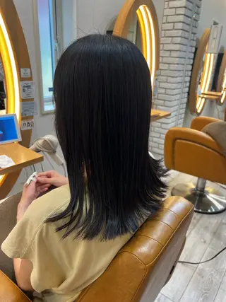 セミロング adorableけやき通り店所属・adorable 小西彩里のヘアスタイル