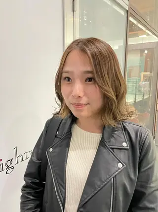 ミディアム 栄　mighty by H所属・不破一輝/栄/矢場町 ボブ/レイヤー/艶髪のヘアスタイル