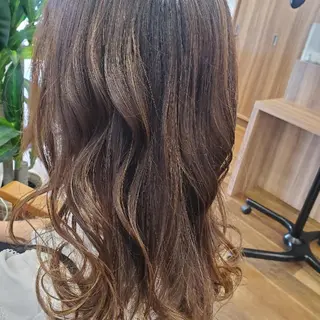 ミディアム 美容しょうへいの店 四郎丸店所属・小宮山 裕理のヘアスタイル