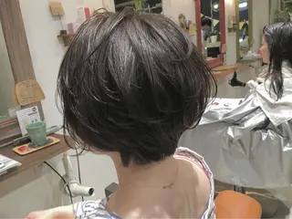 ショート カラー nakahara madokaのヘアスタイル