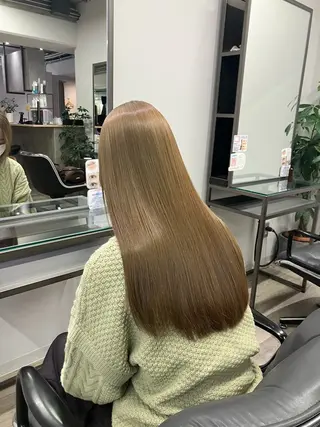 セミロング カラー 髪質改善/縮毛矯正 /美髪カラー/こてのヘアスタイル