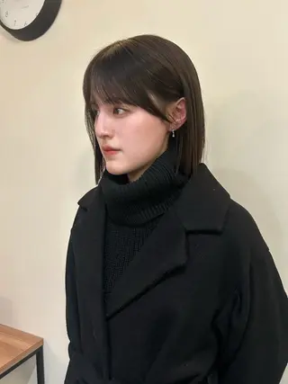 ショート レイヤーカット/ルー ツカラー/EMIRIのヘアスタイル