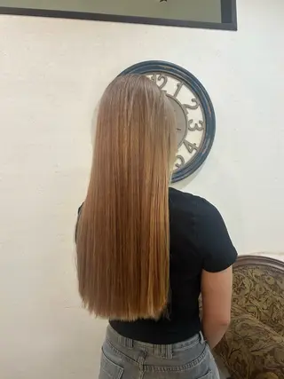 ロング カラー 赤星 さえのヘアスタイル