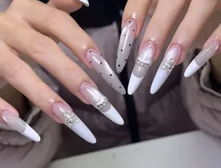 ネイル Pure&Rich Nailのネイルデザイン