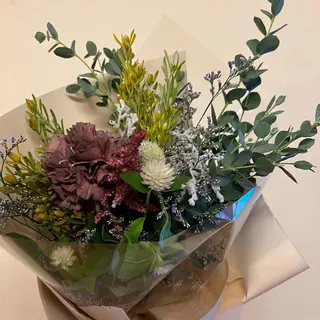 TIDEHAIR SHIHOのヘアスタイル