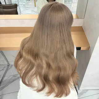 ロング カラー Miyu's所属・juri .のヘアスタイル