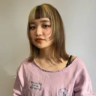 ミディアム カラー ベージュカラー⌇﻿ くびれヘア.𐙚心音のヘアスタイル