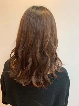 セミロング fahren-pure-suite所属・高橋 沙希のヘアスタイル