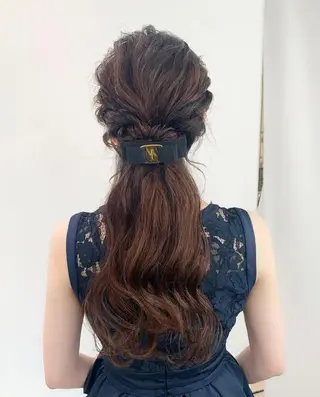 ロング カラー ヘアアレンジ まろやかベージュ／ 大上なおみのヘアスタイル