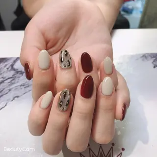 ネイル Guarendo錦糸町店所属・ガレンドウ 白澤 愛子のネイルデザイン