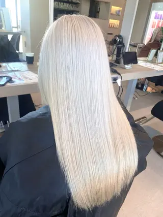 セミロング カラー Lia所属・皆木 智晴のヘアスタイル