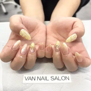 ネイル VANNAILSALON 海老名店所属・VANNAIL 海老名店のネイルデザイン