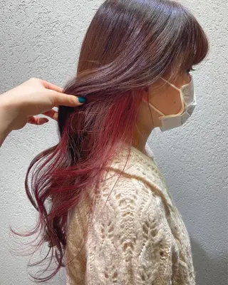 ロング カラー ノイシキ サキのヘアスタイル